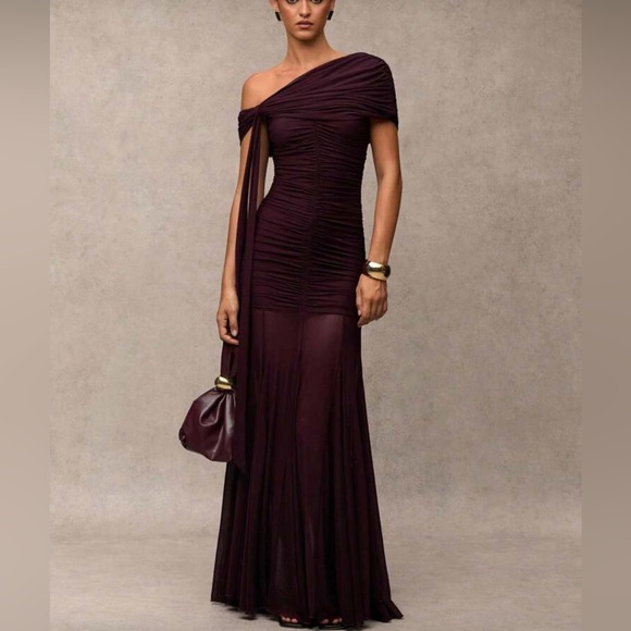Dresses & Skirts - Elegant Off-Shoulder Purple Dress